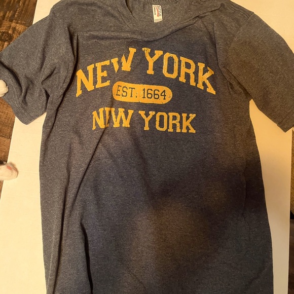 Alstyle Other - New York t-shirt size small.